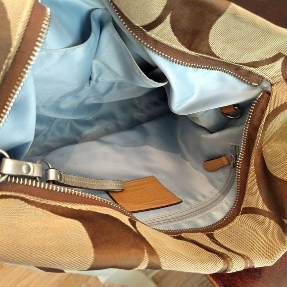 Coach Hobo - Picture 2 of 5